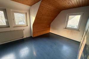 EINFAMILIENHAUS MITTEN IN UNTERKOCHEN AUF GROßEM GRUNDSTÜCK – Die vollständige Adresse der Immobilie erhältst du vom Anbieter., 73432 Unterkochen, Aalen – Vorschaubild 10