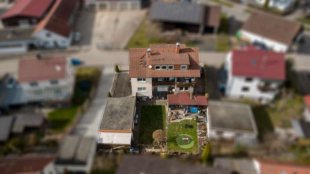 Immobilie in Steinheim am Albuch - Attraktives Mehrfamilienhaus mit 3 Wohneinheiten – ideal für Eigennutzer & Kapitalanleger - Bild 2