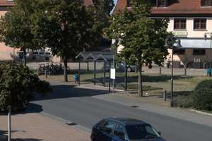 Historisch Gut Wohnen am Marktplatz: 2,5-Zimmer-Wohnung in Adelsdorf, EBK, Parkett, Holzfenster – Marktplatz 18, 91325 Adelsdorf – Vorschaubild 12