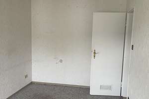 Handwerker gesucht für 3-Zimmerwohnung in Erbenheim – Am Hochfeld 32, 65205 Erbenheim, Wiesbaden – Vorschaubild 9