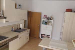 2 Zi Whg zur Miete in der Fürther Südstadt mit Balkon und Stellplatz – Die vollständige Adresse der Immobilie erhältst du vom Anbieter., 90763 Südstadt Industriegebiet, Fürth – Vorschaubild 2