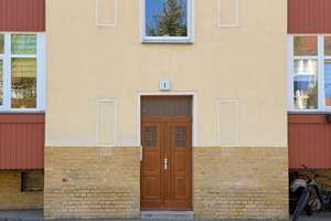 Maisonettwohnung I Dachgeschoss-Ausbau 2008 I 4 Räume + Spitzboden I Tageslichtbad I Denkmalschutz – Die vollständige Adresse der Immobilie erhältst du vom Anbieter., 4319 Engelsdorf, Leipzig – Vorschaubild 2