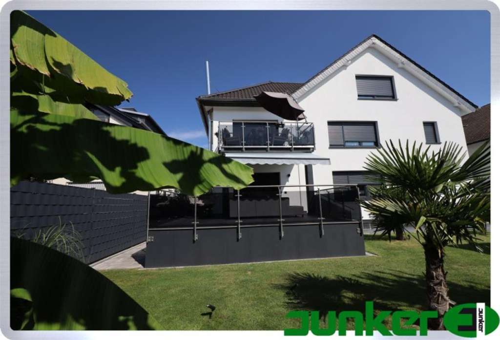 ***Stilvolles MFH in Rodgau-Jügesheim - Selbsteinzug oder Vermieten - hier ist beides mögich***