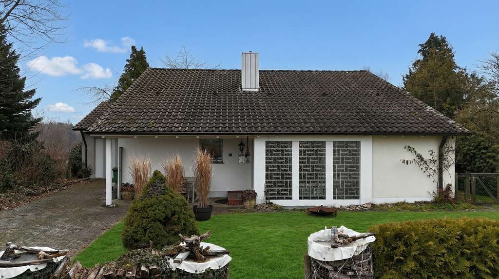 Immobilie in Büsingen am Hochrhein - Dem Rhein ganz nahe -  Einfamilienhaus in wunderbarer Lage - Bild 2