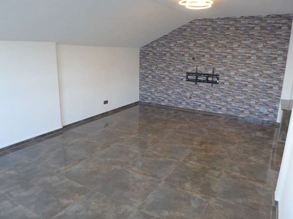 Wohnzimmer DG