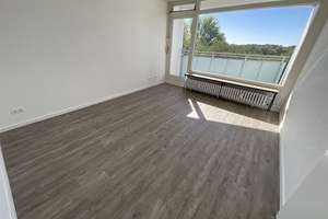 Frisch renovierte 2 Zimmer-Wohnung mit modernisiertem Wannenbad und 2 Balkonen – 22417 Langenhorn, Hamburg – Vorschaubild 2