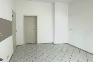 Attraktive 2-Raum-Wohnung mit großzügiger Küche und viel Tageslicht – Zieschestr. 15, 9111 Zentrum, Chemnitz – Vorschaubild 5