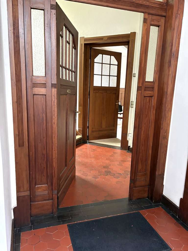 Immobilie in Bad Oeynhausen - Historische Stadtvilla! Repräsentatives Wohnen, Arbeiten und Investieren vereint. Gelegenheit: Denkm - Bild 4