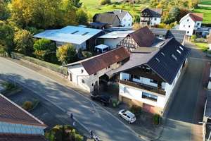 Charmanter Hof mit Potenzial – Raum für Familie, Arbeit und Visionen – Die vollständige Adresse der Immobilie erhältst du vom Anbieter., 35641 Schöffengrund – Vorschaubild 2