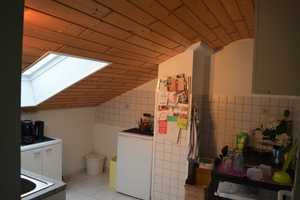 ++ frisch renoviert & gemütlich: schöne 3-Raum Maisonette mit Stil und Tageslichtbad ++ – Chemnitz – Vorschaubild 5