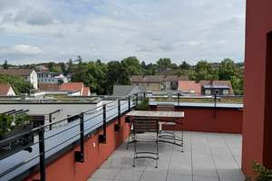 3 Zimmer Wohnung mit tollem Ausblick über Darmstadt (3 Seiten Dachterrasse) – Niersteiner Straße 10, 64295 Darmstadt-West, Darmstadt – Vorschaubild 2