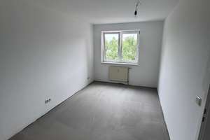 2-Zimmer-Wohnung mit Balkon in Marzahn – ab sofort verfügbar! – Fichtelbergstr. 5, 12685 Marzahn, Berlin – Vorschaubild 4