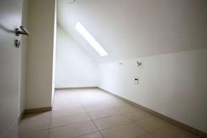 Großzügige Galeriewohnung ca. 109,5 m² Wohn- u. Nutzfl. / große Dachterrasse / Aufzug / TG – Die vollständige Adresse der Immobilie erhältst du vom Anbieter., 80992 Alt-Moosach, München – Vorschaubild 9