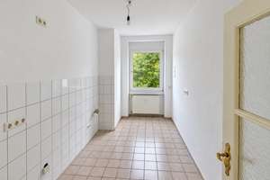 Wunderschöne Altbau-Wohnung mit Balkon, Parkett, hohen Decken zur Eigennutzung oder Anlage – 40239 Mörsenbroich, Düsseldorf – Vorschaubild 12