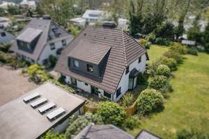 Charmante Doppelhaushälfte in Wentorf:
"Ihr neues Zuhause für die Familie" – Die vollständige Adresse der Immobilie erhältst du vom Anbieter., 21465 Wentorf bei Hamburg – Vorschaubild 2