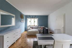 *Großzügiges Zweifamilienhaus mit zwei Garagen in familienfreundlicher Lage* – Die vollständige Adresse der Immobilie erhältst du vom Anbieter., 73033 Göppingen – Vorschaubild 3