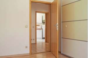 3-Zimmer-Altbauwohnung mit Stuck in Stuttgart-Ost – 73 m² – Die vollständige Adresse der Immobilie erhältst du vom Anbieter., 70190 Stöckach, Stuttgart – Vorschaubild 6
