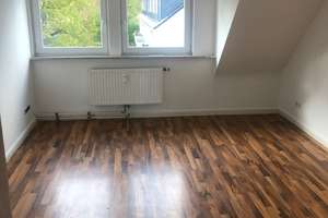 helle und ruhige 3-Zimmer-Dachgeschosswohnung zu vermieten – Die vollständige Adresse der Immobilie erhältst du vom Anbieter., 21073 Eißendorf, Hamburg – Vorschaubild 4