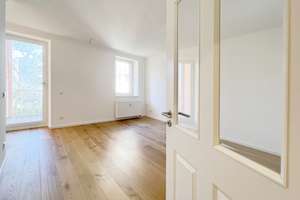 Hier macht Kochen Spaß! - Exquisite 2-Raum mit EBK in Schloßchemnitz – Winklerstr. 23, 9113 Schloßchemnitz, Chemnitz – Vorschaubild 3