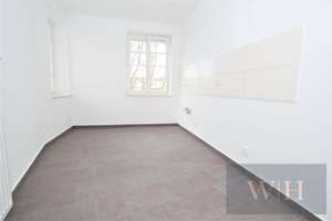Traumhafte 2-Raum Wohnung mit Tageslichtbad, Badewanne und Balkon!