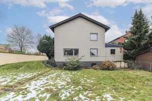 Freistehendes Einfamilienhaus mit Garten, Terrasse und zwei Garagen bei Köln – Rhein-Erft-Kreis – Vorschaubild 17