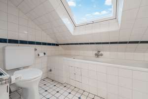 Property thumbnail 24