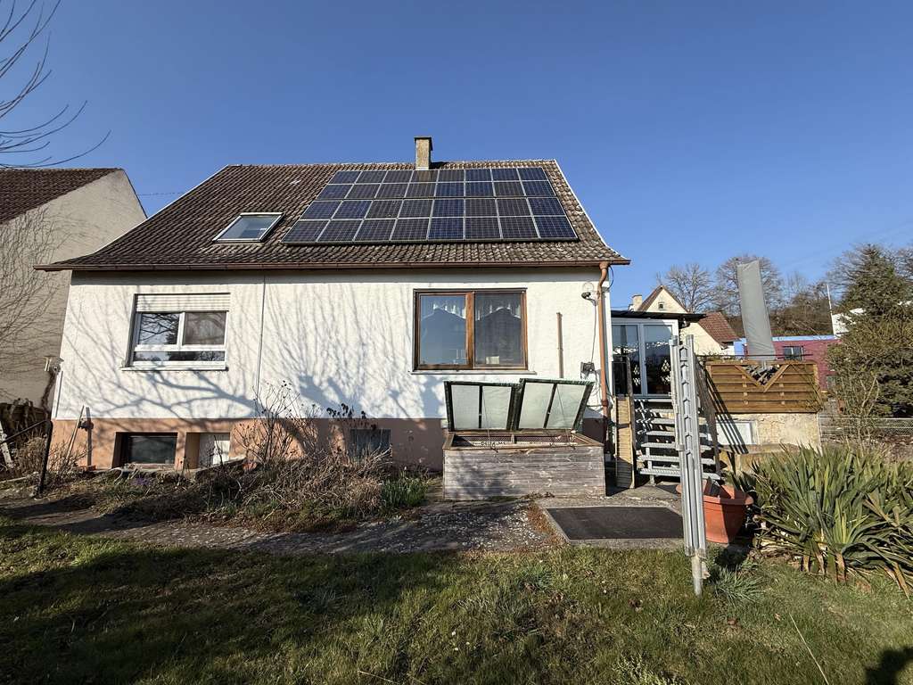 Immobilie in Ertingen - Haus am Ortsrand von Ertingen mit Blick auf Wiesen und Felder - Bild 0