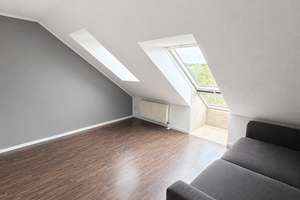 Klein, aber fein: Helle 2-Zimmer-Dachgeschosswohnung mit Einbauküche – teilmöbliert – Die vollständige Adresse der Immobilie erhältst du vom Anbieter., 38486 Klötze – Vorschaubild 3
