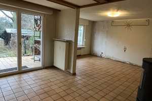 Bezugsfrei !!
Großes 3-Familienhaus (240 m²/9 Zimmer) mit Sonnengarten und Sonnenbalkon in TOP-Lage – Bonn – Vorschaubild 7