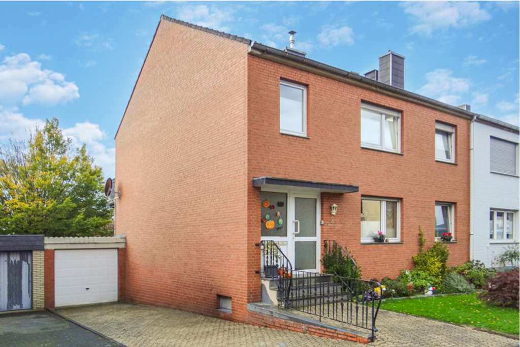 +Investitionschance in Aachen: Mehrfamilienhaus mit mehreren Wohneinheiten und attraktiver Rendite!+