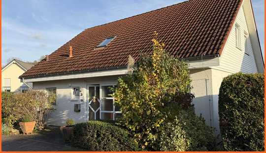 Bild von Viel Raum fürs Leben- freistehendes 6-Zimmer-Haus in bester Ruhelage von Weinsheim!