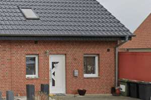 Gepflegtes Reihenendhaus mit Terrasse und Carport in Bünde