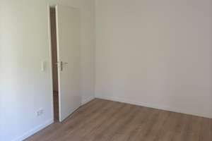 Interesse? Hübsche Zwei-Zimmer-Wohnung mit Balkon – 90765 Ronhof, Kronach, Fürth – Vorschaubild 7