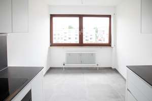 Toplage  - Thon / 4-Zimmer-Wohnung mit Balkon – Die vollständige Adresse der Immobilie erhältst du vom Anbieter., 90425 Thon, Nürnberg – Vorschaubild 7
