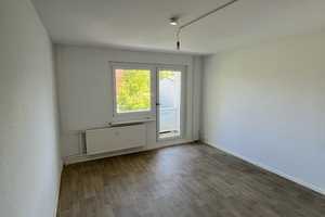 4-Raum-Wohnung in direkter Wohnlage zu Kita und Schule im Chemnitzer Süden – Straße Usti nad Labem 267, 9119 Chemnitz – Vorschaubild 4