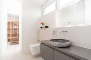 Stilvolle Bauhausvilla || Premiumlage || Spa-Bereich || Wärmepumpe – Die vollständige Adresse der Immobilie erhältst du vom Anbieter., 50859 Widdersdorf, Köln – Vorschaubild 8