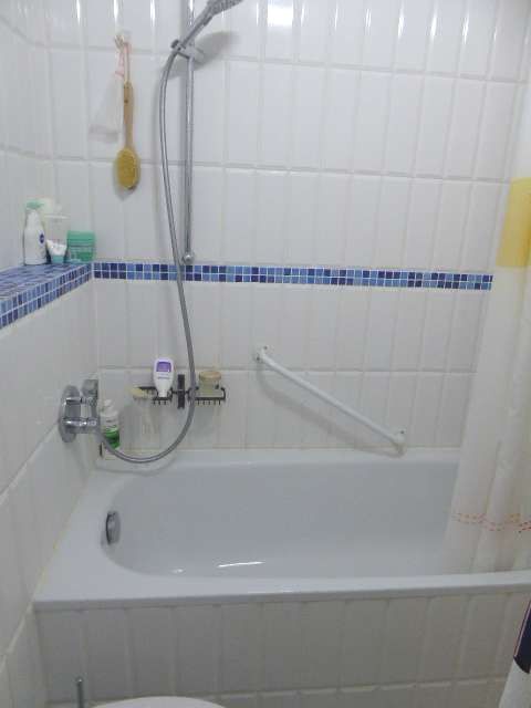 Großzügig geschnittene 2-Zimmerwohnung... image 5