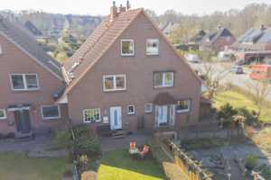 Geesthacht: Attraktive Doppelhaushälfte mit Vollkeller, Carport und sonniger Süd-West-Terrasse! – Herzogtum Lauenburg (Kreis) – Vorschaubild 5