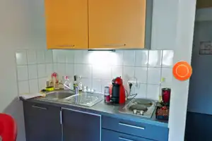 Exklusive 1-Zimmer-Erdgeschosswohnung mit Balkon und EBK in Studentenwohnheim in Mannheim – Seckenheimer Landstraße 4a, 68163 Mannheim – Vorschaubild 3