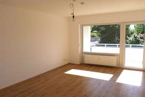 Lichtdurchflutete 3-Zimmer-Küche-Bad-Wohnung mit Balkon in Heidelberg (Rohrbach) – Kolbenzeil 20, 69126 Rohrbach, Heidelberg – Vorschaubild 1
