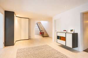 Wohnen wie ein Statement: Exklusives Haus mit Galeriegefühl, Sonnenterrasse und Naturblick – Die vollständige Adresse der Immobilie erhältst du vom Anbieter., 71126 Gäufelden – Vorschaubild 11