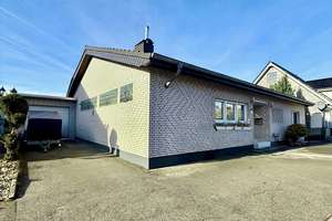 Freistehender Bungalow mit großem Garten, Wintergarten & PV-Anlage – Die vollständige Adresse der Immobilie erhältst du vom Anbieter., 33758 Schloß Holte-Stukenbrock – Vorschaubild 2
