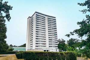 Bezugsfreie 2-Zimmer-Wohnung mit Westbalkon, Aufzug & Einbauküche