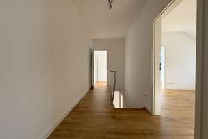 Moderne 6-Zimmer-Maisonette auf 2 Ebenen mit 3 Balkonen & großzügigem Grundriss – 40547 Niederkassel, Düsseldorf – Vorschaubild 19