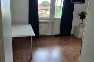 Helle 4-Zimmer-Dachgeschosswohnung mit Balkon, Stellplatz & modernisierter Ausstattung in Oberhausen – 46119 Osterfeld-Ost, Oberhausen – Vorschaubild 28