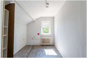 Sanierungsbedürftiges Einfamilienhaus - Gemütliches Zuhause für Paare und kleine Familien – Die vollständige Adresse der Immobilie erhältst du vom Anbieter., 22457 Schnelsen, Hamburg – Vorschaubild 10