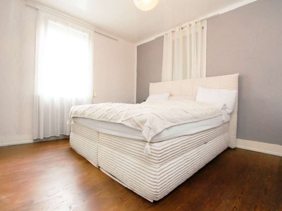 Schlafzimmer, Wohnung OG 