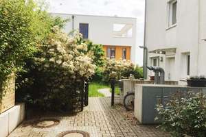 Wohnen am Riedberg: Nachhhaltiges Passivhaus mit Skyline-Panorama – 60438 Kalbach-Riedberg, Frankfurt am Main – Vorschaubild 3