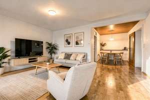 Über den Dächern der Stadt: Sonnige 3-Zimmer-Wohnung mit zwei Balkonen – Die vollständige Adresse der Immobilie erhältst du vom Anbieter., 81735 Neuperlach, München – Vorschaubild 2