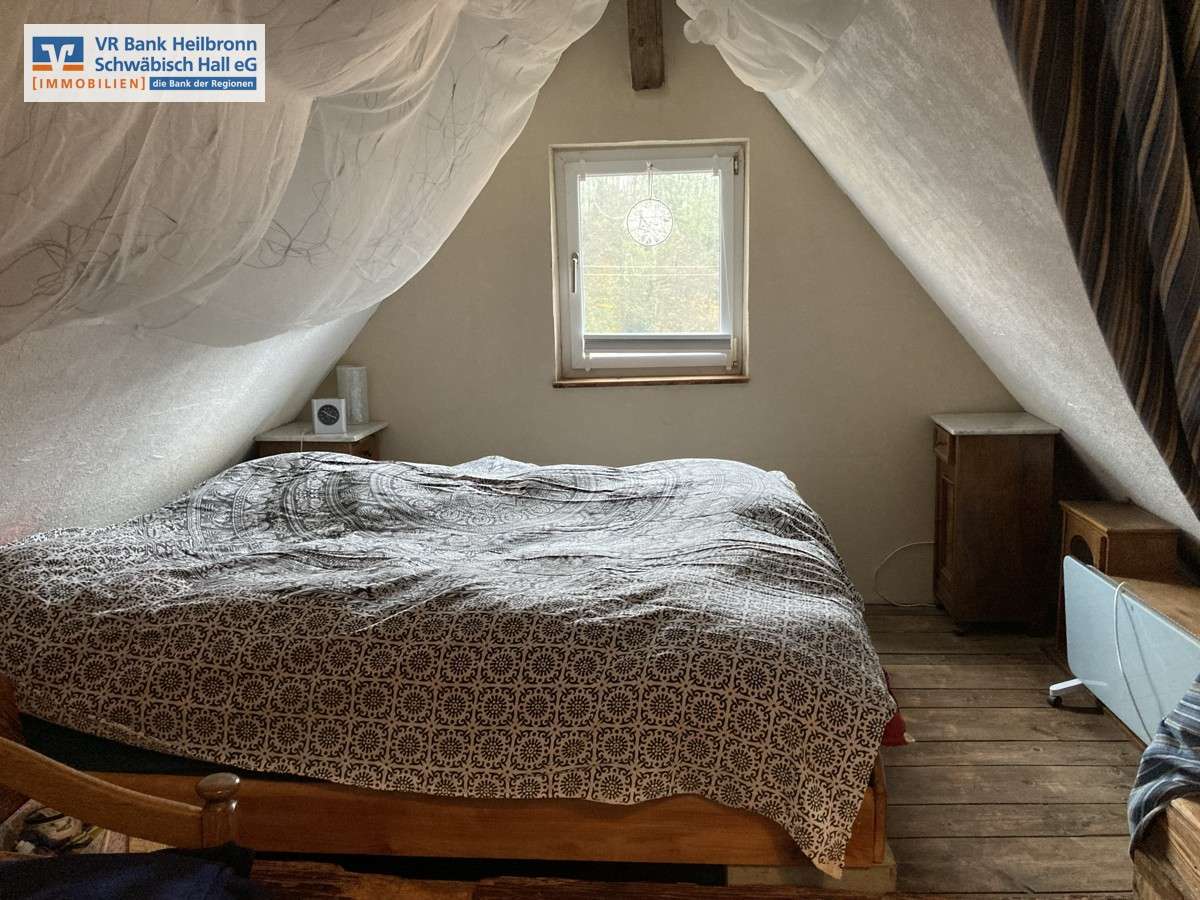 Immobilie in Rosengarten - GROßES CHARMANTES FACHWERKHAUS 
MIT SCHEUNE IN RIEDEN - Bild 13